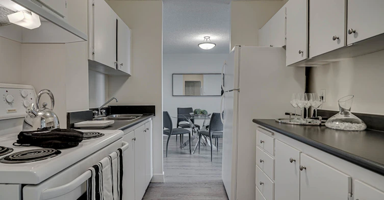 325 5th Avenue N, Saskatoon, SK, S7K 2P7 - 5