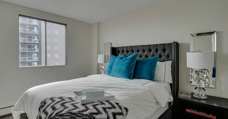 325 5th Avenue N, Saskatoon, SK, S7K 2P7 - 2