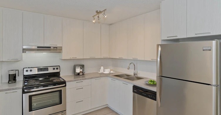 1185 Mckinnon Drive NE, Calgary, AB, T2E 7V4 - 3
