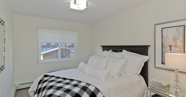5325 26 Avenue SW, Calgary, AB, T3E 6N3 - 10