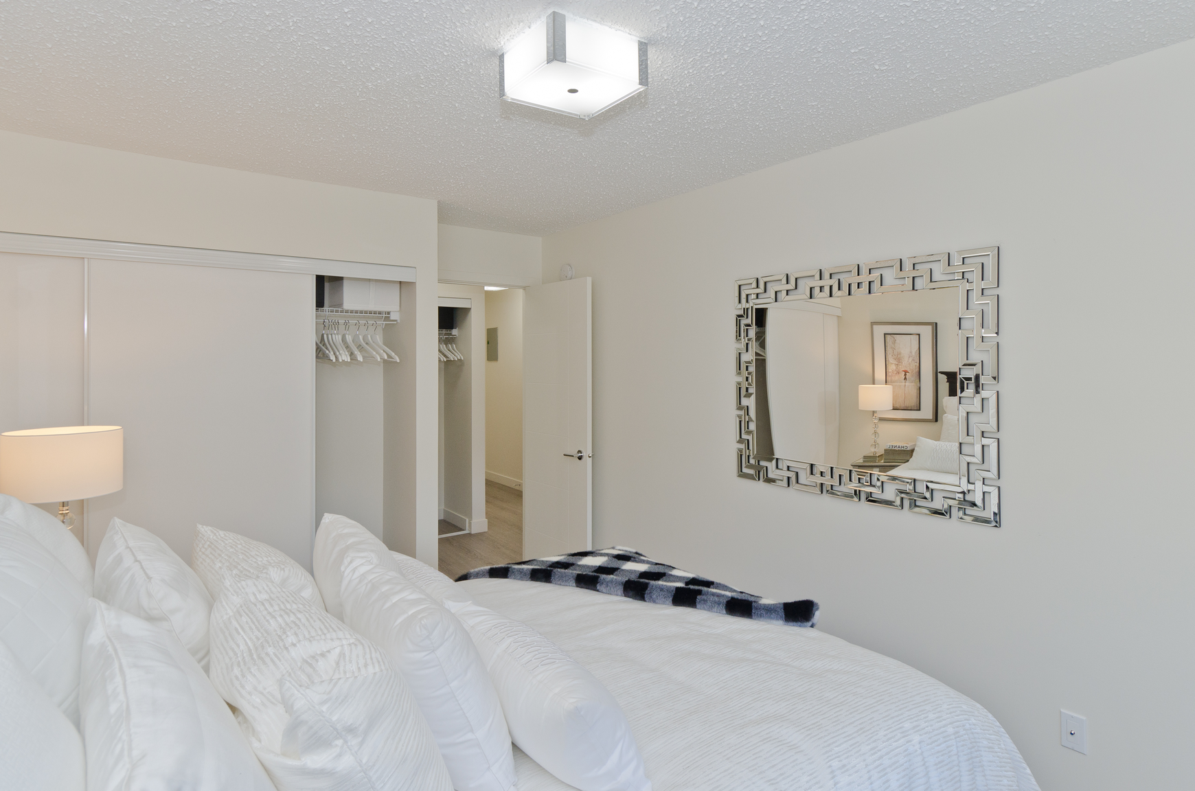 5325 26 Avenue SW, Calgary, AB, T3E 6N3 - 11