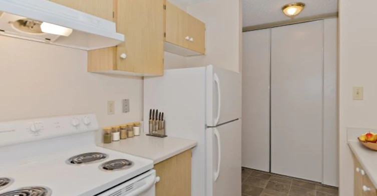 5325 26 Avenue SW, Calgary, AB, T3E 6N3 - 16
