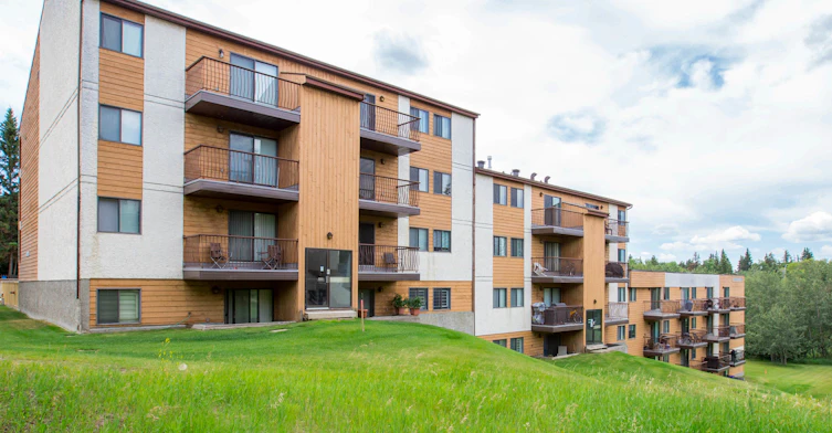 3710 52 Avenue, Red Deer, AB, T4N 4J5 - 9