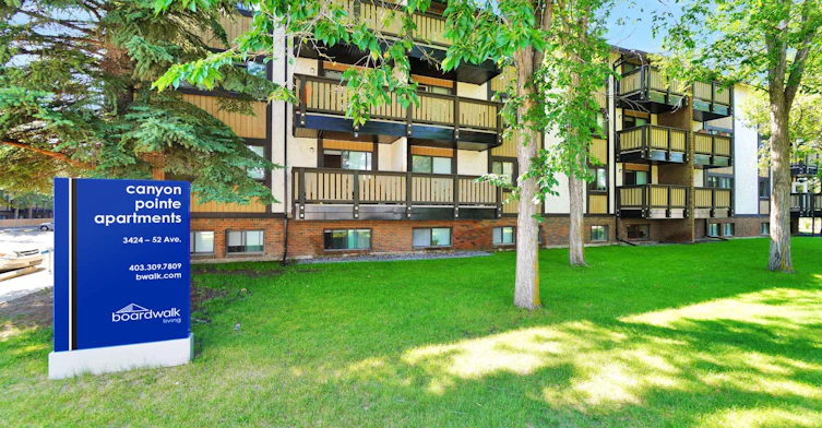 3424 52 Avenue, Red Deer, AB, T4N 6N2 - 8