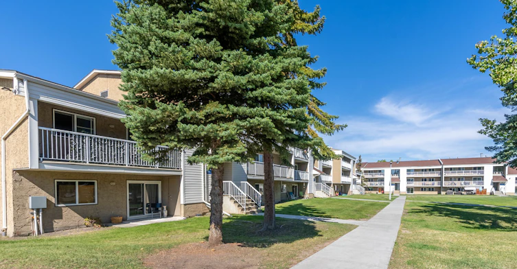 17119 64 Avenue NW, Edmonton, AB, T5T 2K2 - 11