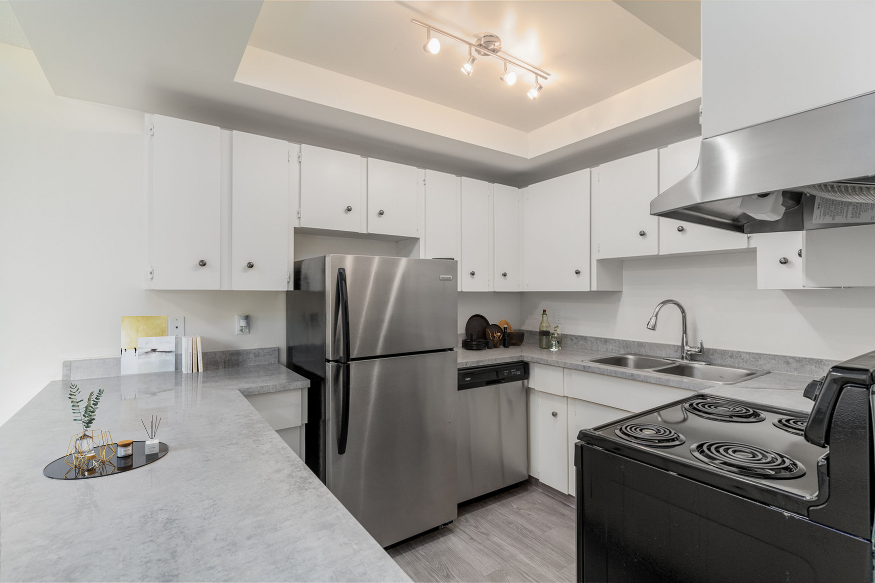 17119 64 Avenue NW, Edmonton, AB, T5T 2K2 - 2