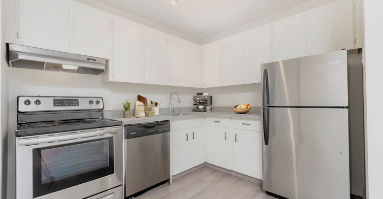 4040 Gordon Road, Regina, SK, S4S 6W2 - 3