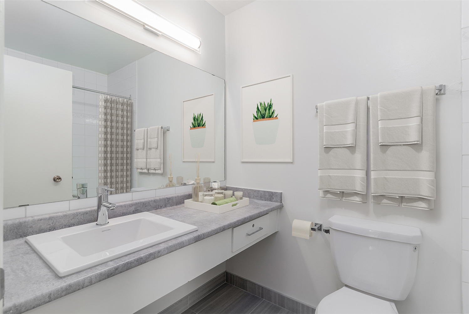 14707 77 Street NW, Edmonton, AB, T5C 1E7