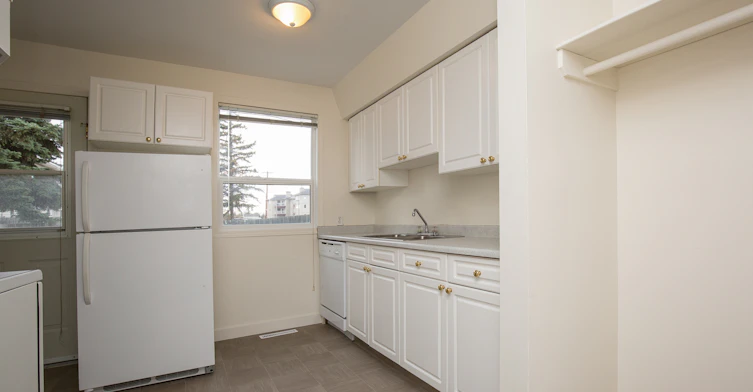 9209 100 Street, Grande Prairie, AB, T8V 2K6