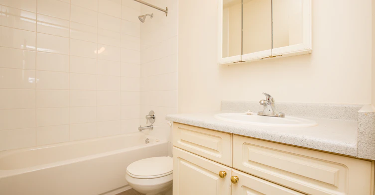 9209 100 Street, Grande Prairie, AB, T8V 2K6 - 3