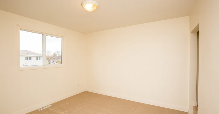 9209 100 Street, Grande Prairie, AB, T8V 2K6 - 4