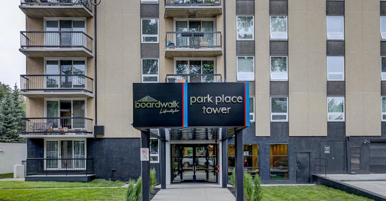 8920 100 Street NW, Edmonton, AB, T6E 4Y8 - 11