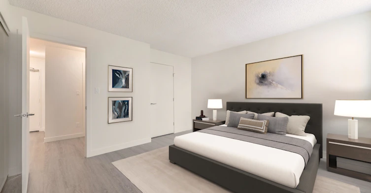 8920 100 Street NW, Edmonton, AB, T6E 4Y8 - 4
