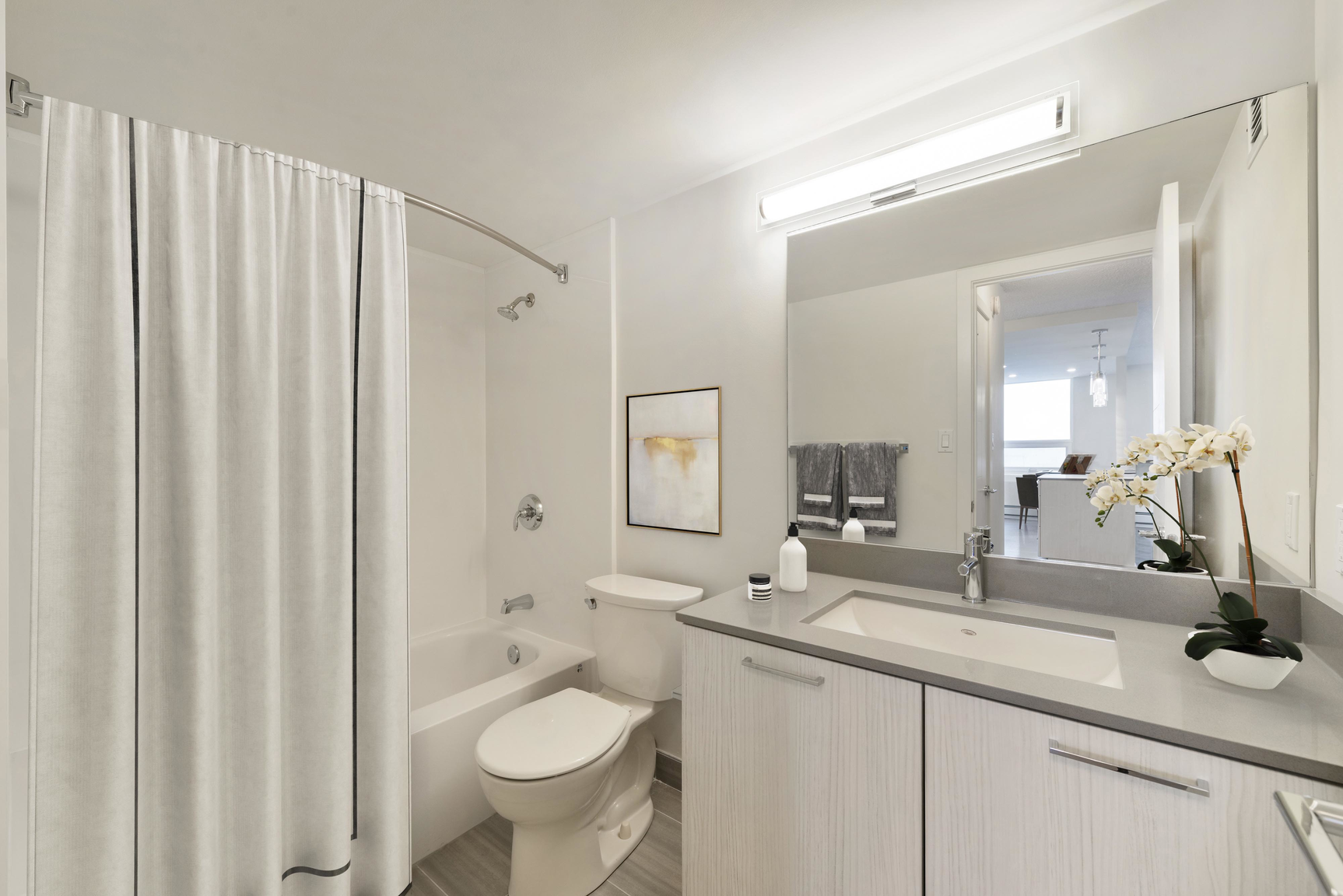 8920 100 Street NW, Edmonton, AB, T6E 4Y8 - 5