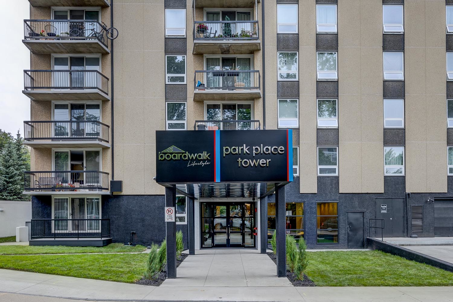 8920 100 Street NW, Edmonton, AB, T6E 4Y8 - 6