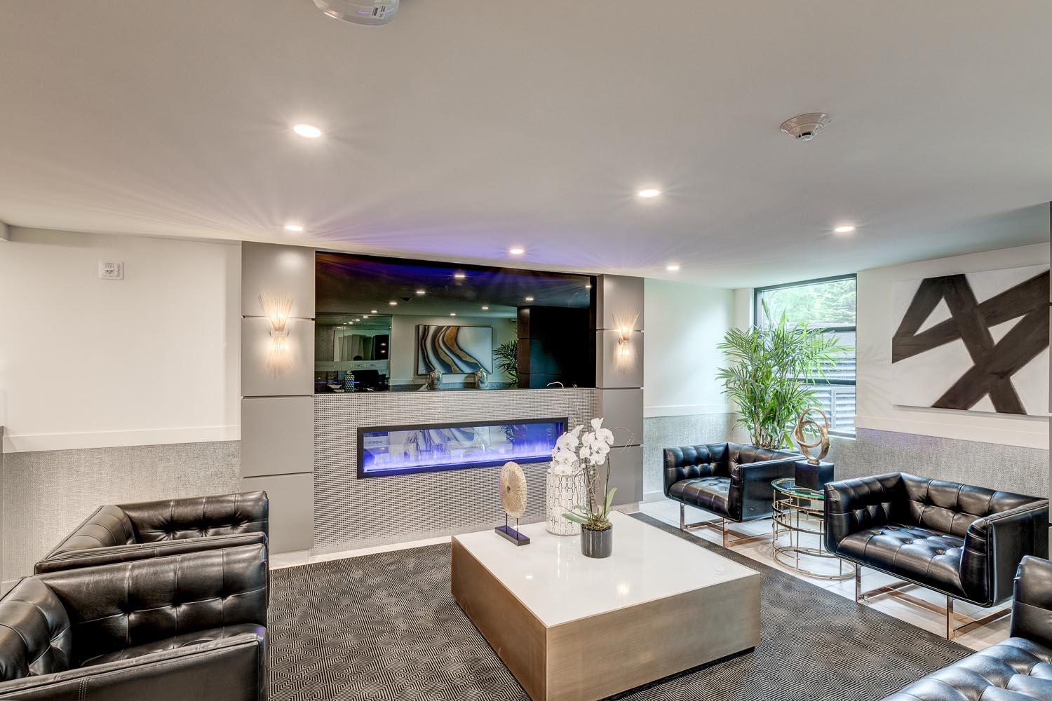 8920 100 Street NW, Edmonton, AB, T6E 4Y8 - 10