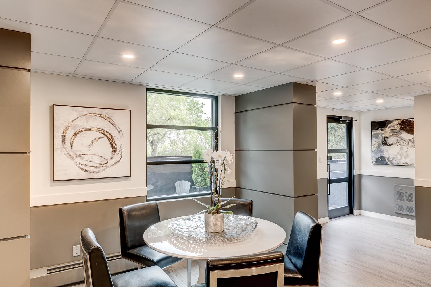 8920 100 Street NW, Edmonton, AB, T6E 4Y8 - 15