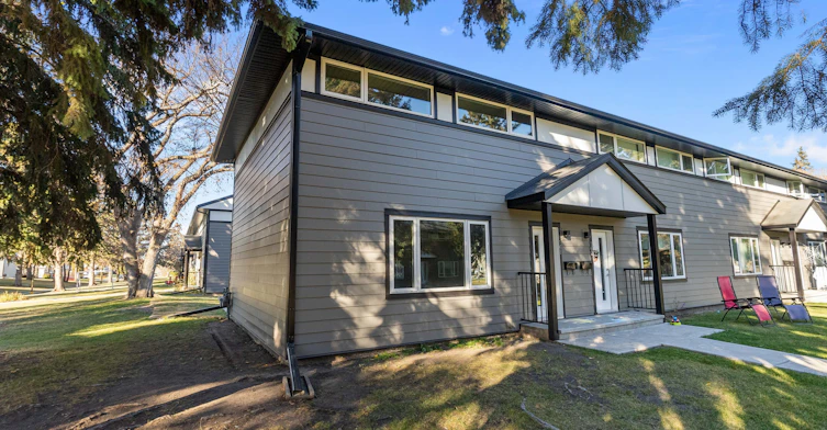 54 Ave Crescent, Red Deer, AB, T4N 4L7