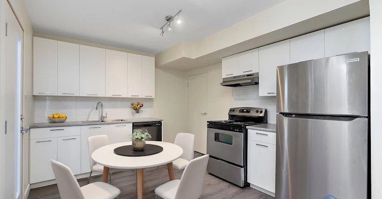54 Ave Crescent, Red Deer, AB, T4N 4L7 - 5