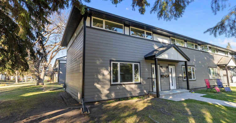 54 Ave Crescent, Red Deer, AB, T4N 4L7