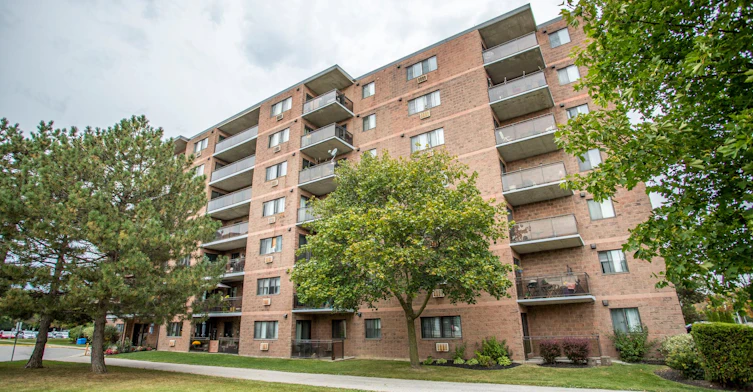 405 Commissioners Road W, London, ON, N6J 4G2 - 9