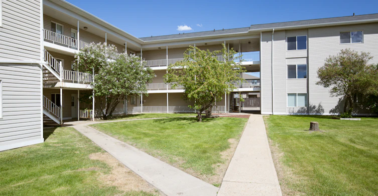9209 100 Street, Grande Prairie, AB, T8V 2K6 - 7