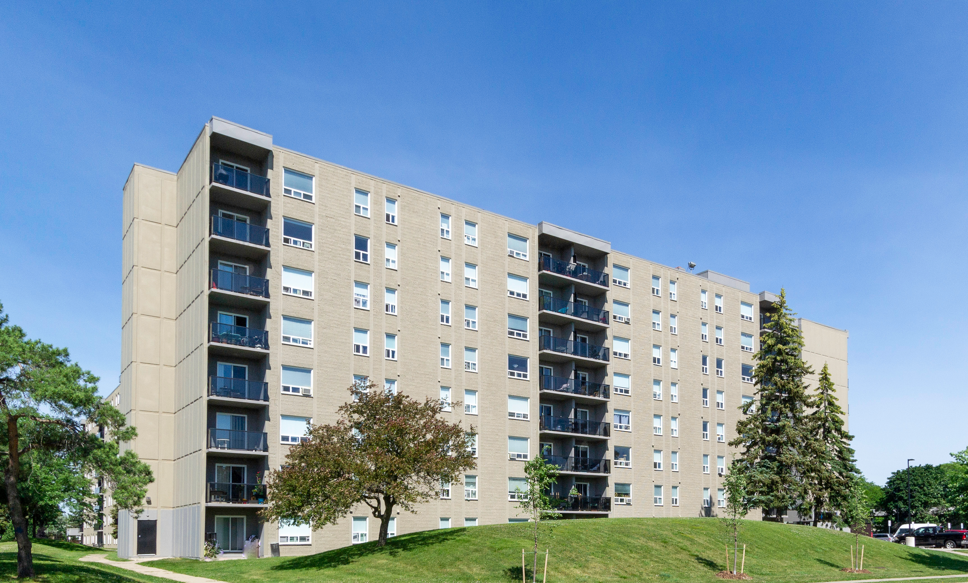 390 Southdale Road E, London, ON, N6E 1V9