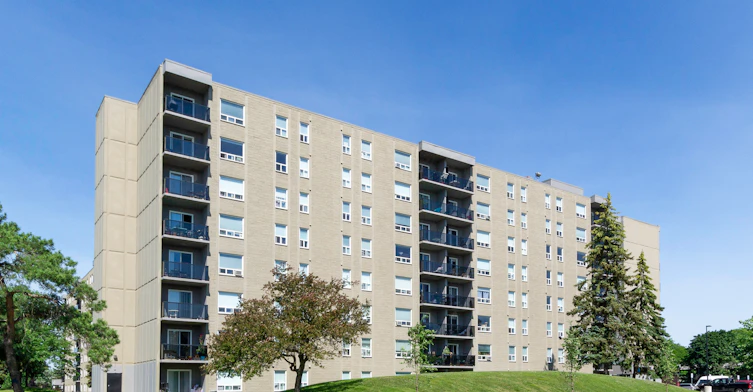 390 Southdale Road E, London, ON, N6E 1V9