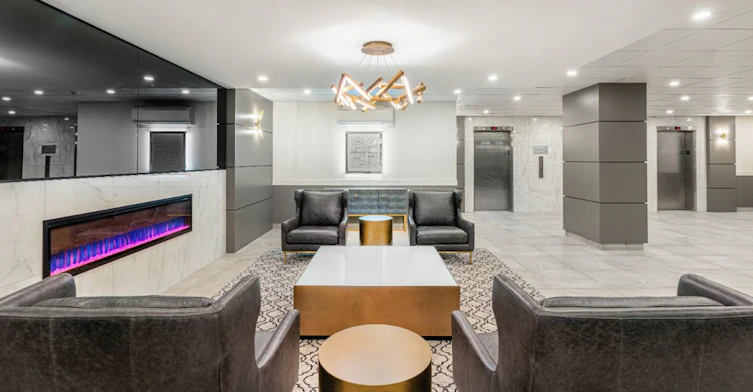 812 King Street W, Kitchener, ON, N2G 1E9 - 2