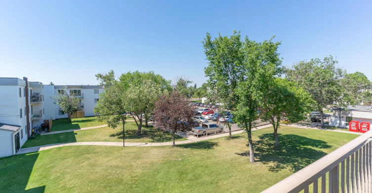 3845 Millwoods Road, Edmonton, AB, T6K 2L7 - 14