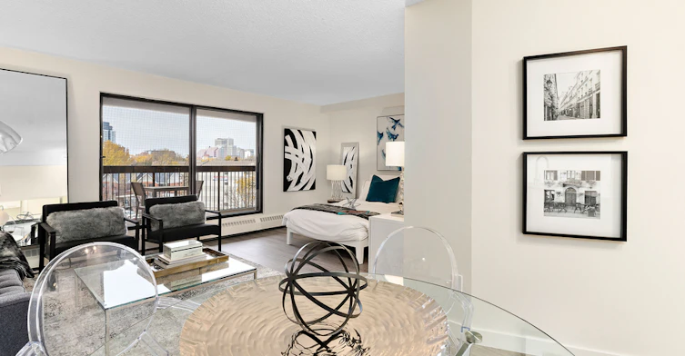 8930 Jasper Avenue NW, Edmonton, AB, T5H 4E9 - 16