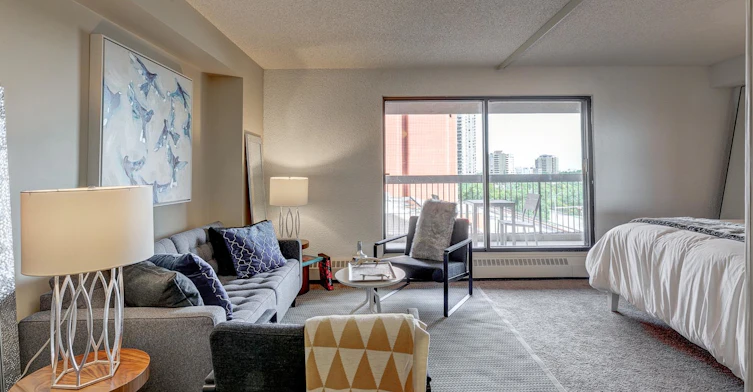 8930 Jasper Avenue NW, Edmonton, AB, T5H 4E9 - 2