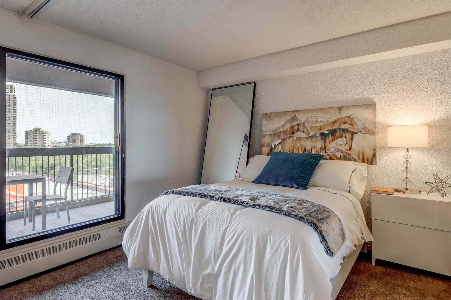 8930 Jasper Avenue NW, Edmonton, AB, T5H 4E9 - 4