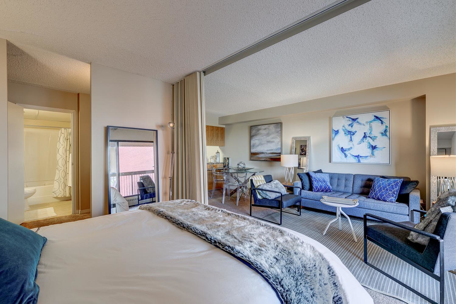 8930 Jasper Avenue NW, Edmonton, AB, T5H 4E9 - 5