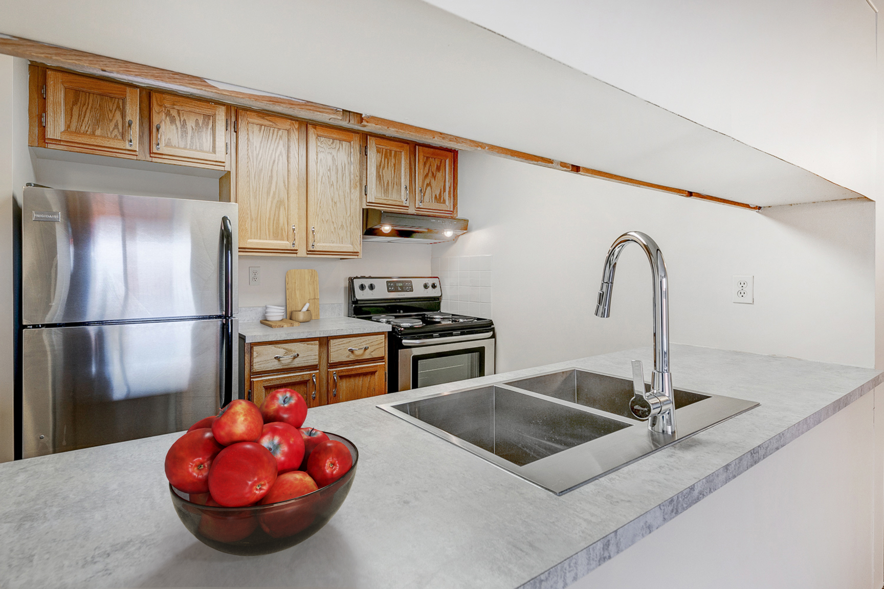 8930 Jasper Avenue NW, Edmonton, AB, T5H 4E9 - 20