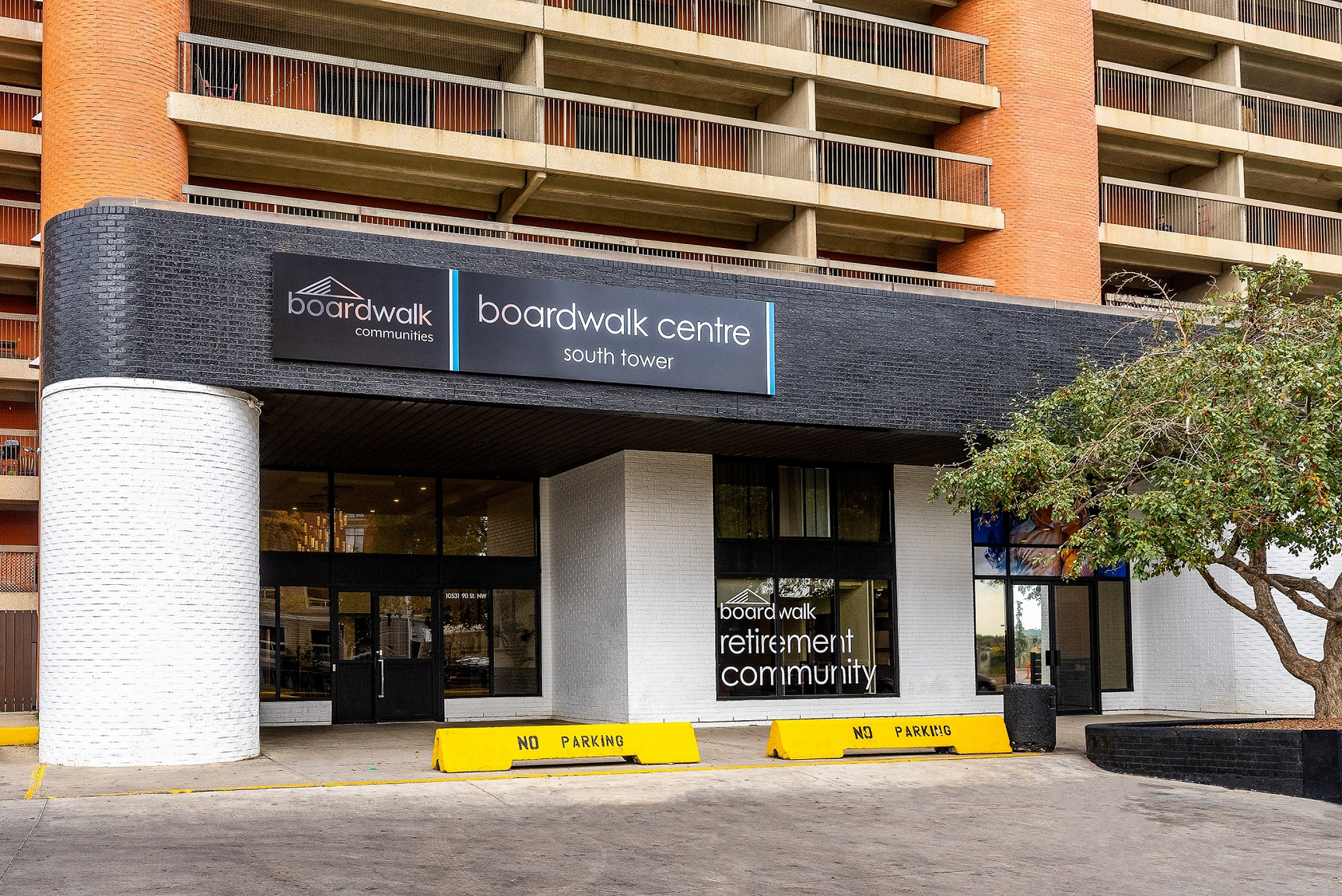 8930 Jasper Avenue NW, Edmonton, AB, T5H 4E9 - 23
