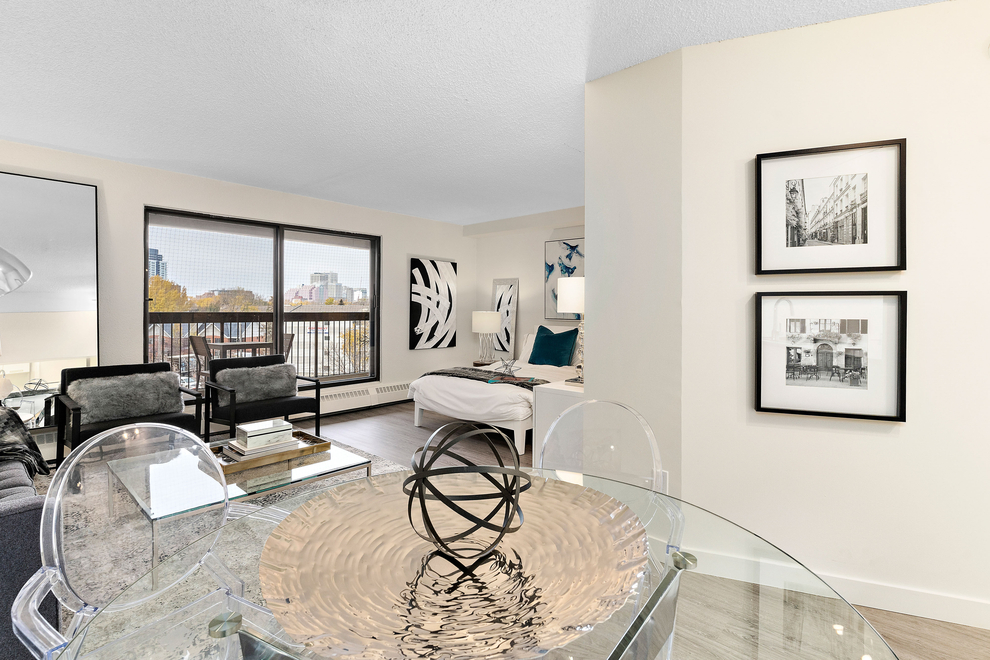 8930 Jasper Avenue NW, Edmonton, AB, T5H 4E9 - 16