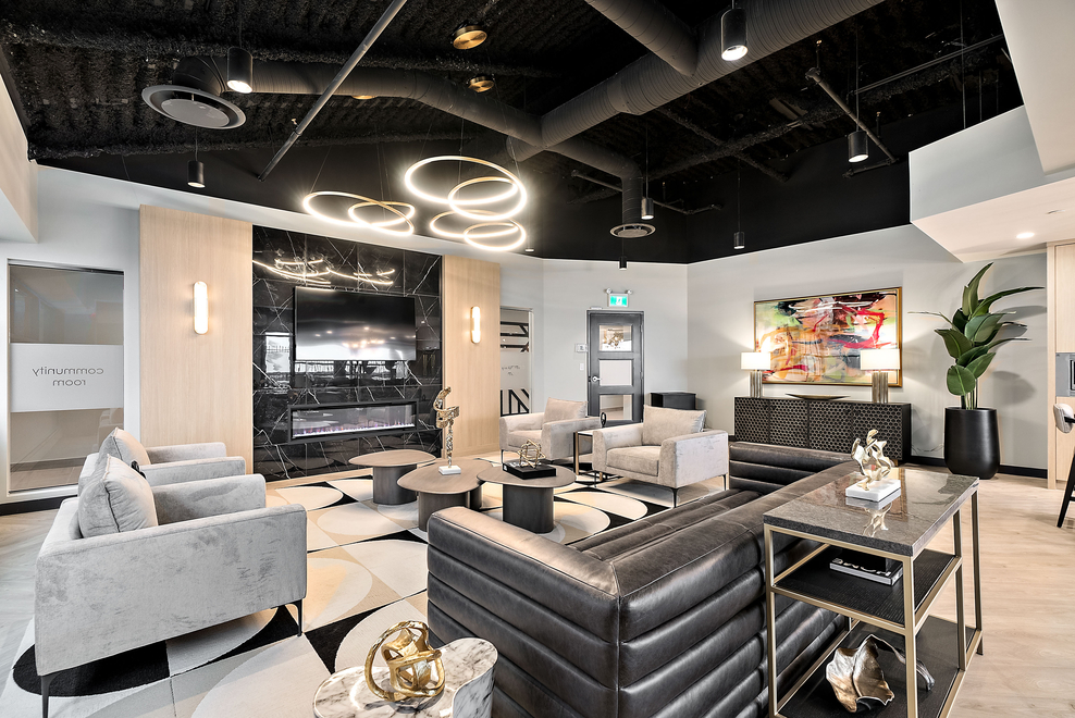 8930 Jasper Avenue NW, Edmonton, AB, T5H 4E9 - 12