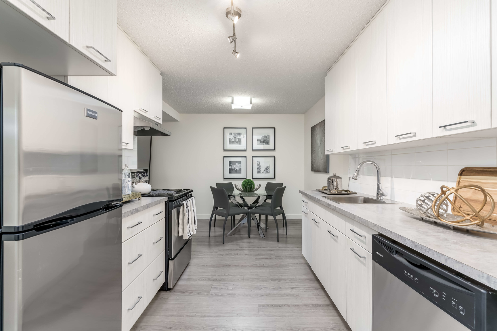 3624 119 Street NW, Edmonton, AB, T6J 2X6 - 2