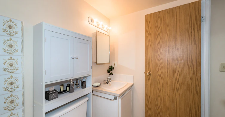 5925 63 Street, Red Deer, AB, T4N 6K7 - 8