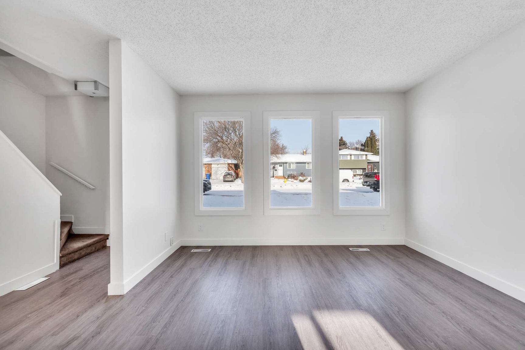 Murphy Cres.& Lothian Mews, Regina, SK, S4X 1S4 - 2