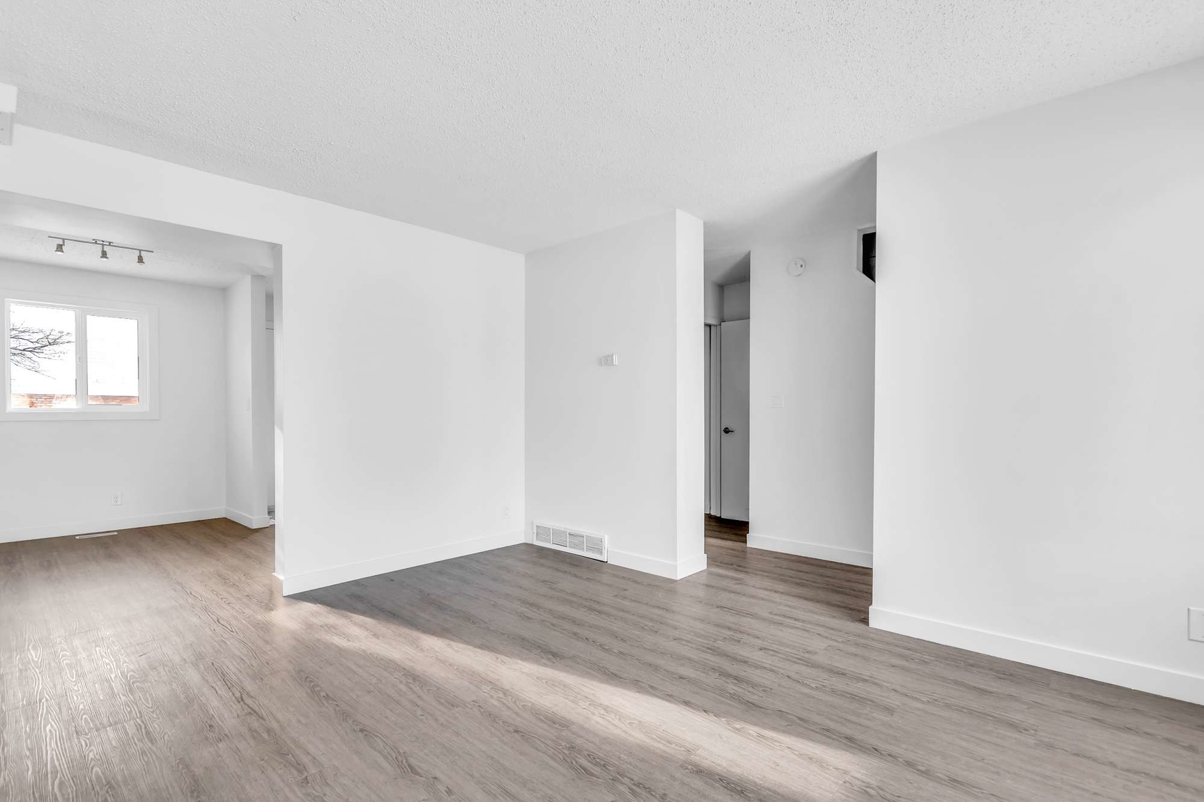 Murphy Cres.& Lothian Mews, Regina, SK, S4X 1S4 - 8