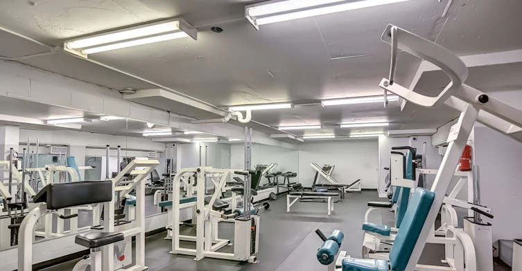 200 De Gaspé Rue, Montréal, QC, H3E 1E6 - 7