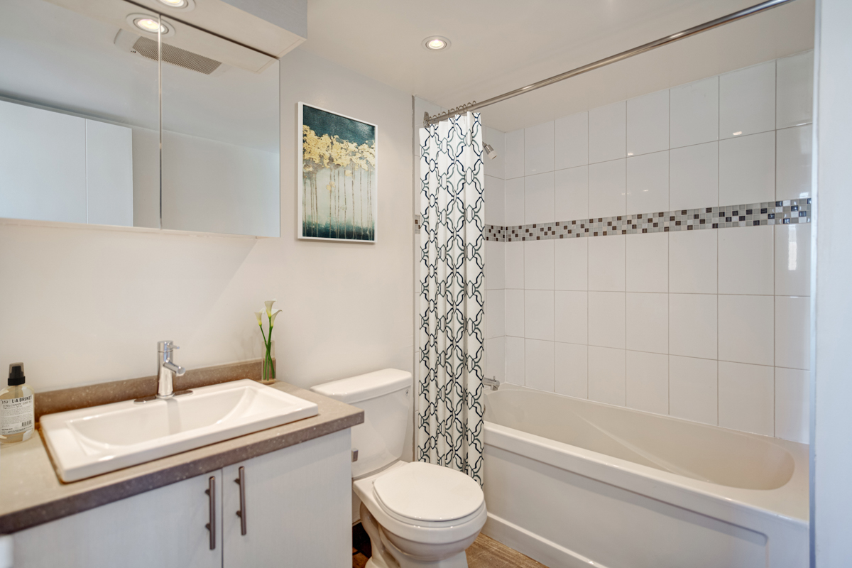 700 De Gaspé Rue, Montréal, QC, H3E 1H2 - 12