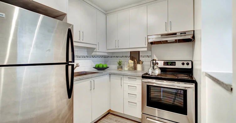 700 De Gaspé Rue, Montréal, QC, H3E 1H2 - 3