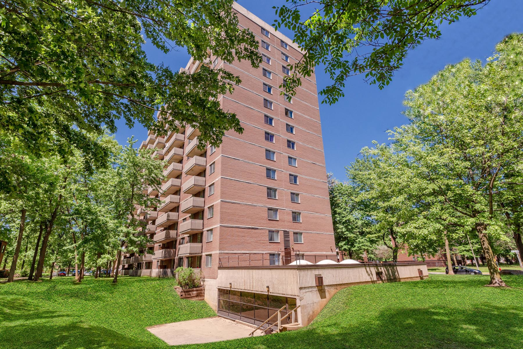 700 De Gaspé Rue, Montréal, QC, H3E 1H2 - 14