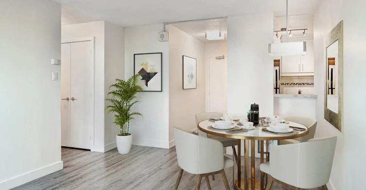 700 De Gaspé Rue, Montréal, QC, H3E 1H2 - 2