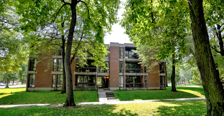 222 Berlioz Rue, Montréal, QC, H3E 1B8 - 2