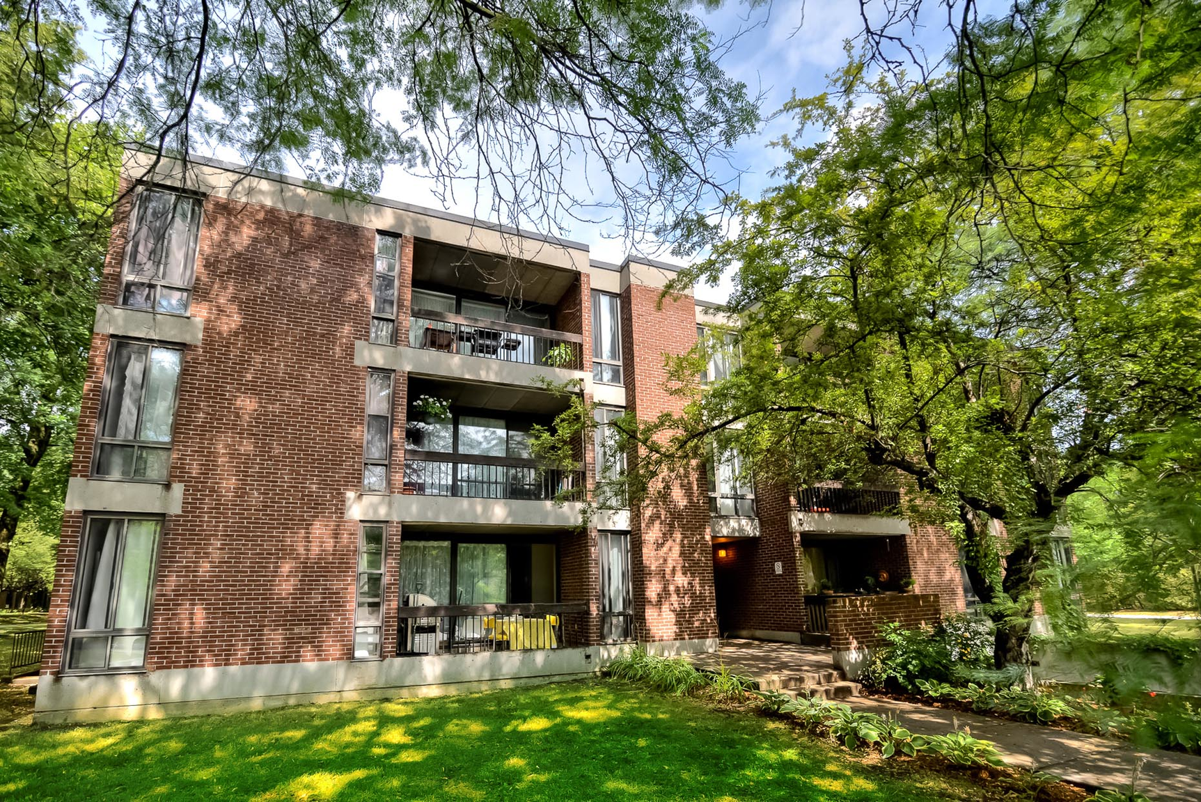 222 Berlioz Rue, Montréal, QC, H3E 1B8