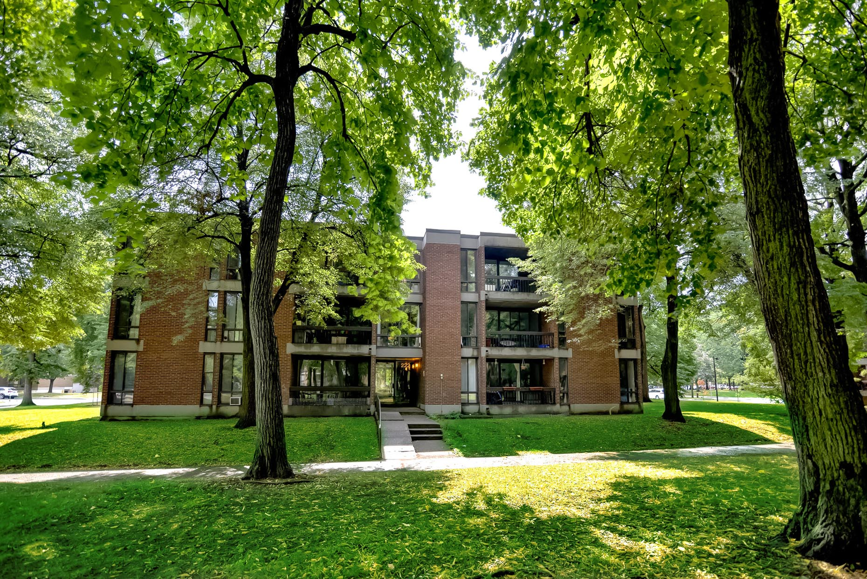 222 Berlioz Rue, Montréal, QC, H3E 1B8 - 2